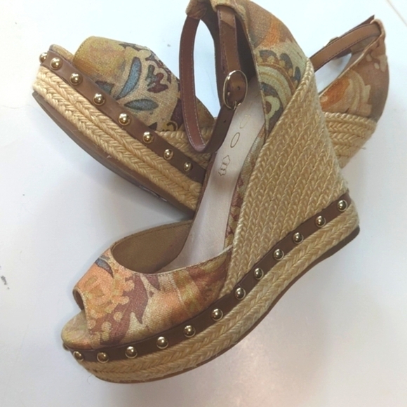 Aldo platform natural fabric print White Lotus tan wedge espadrilles Sz. 7.5 - Picture 8 of 11